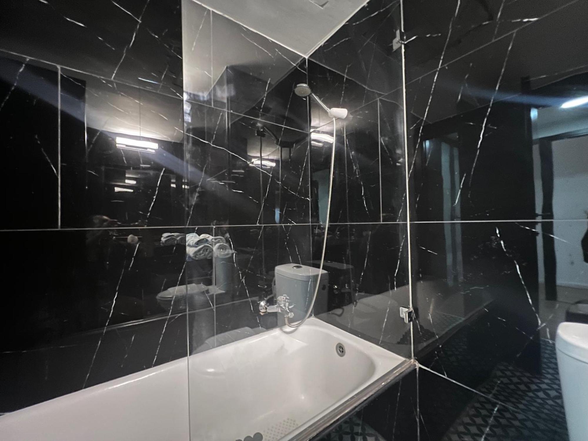 3bedrooms With Balcony And Shelter Yarkon15 Тель-Авив